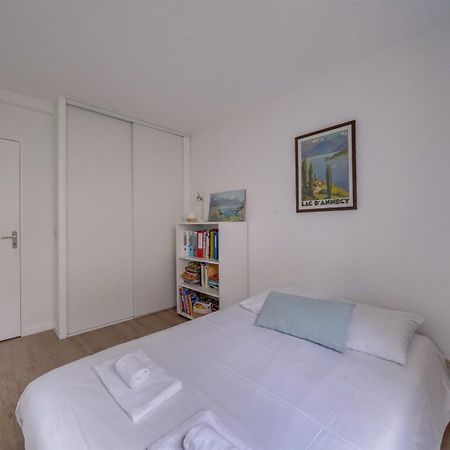 Ferienwohnung Pleasant Flat In Bordeaux With Terrace And Parking Exterior foto
