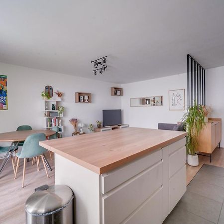 Ferienwohnung Pleasant Flat In Bordeaux With Terrace And Parking Exterior foto