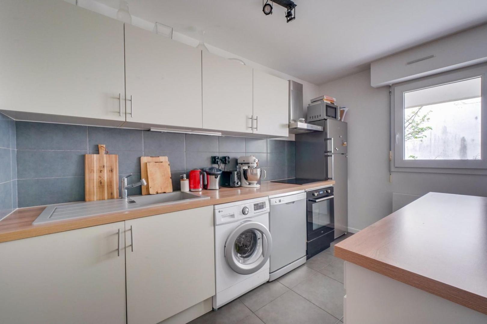 Ferienwohnung Pleasant Flat In Bordeaux With Terrace And Parking Exterior foto