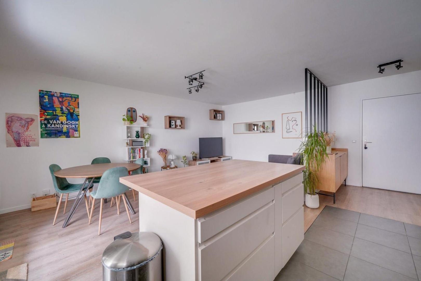 Ferienwohnung Pleasant Flat In Bordeaux With Terrace And Parking Exterior foto